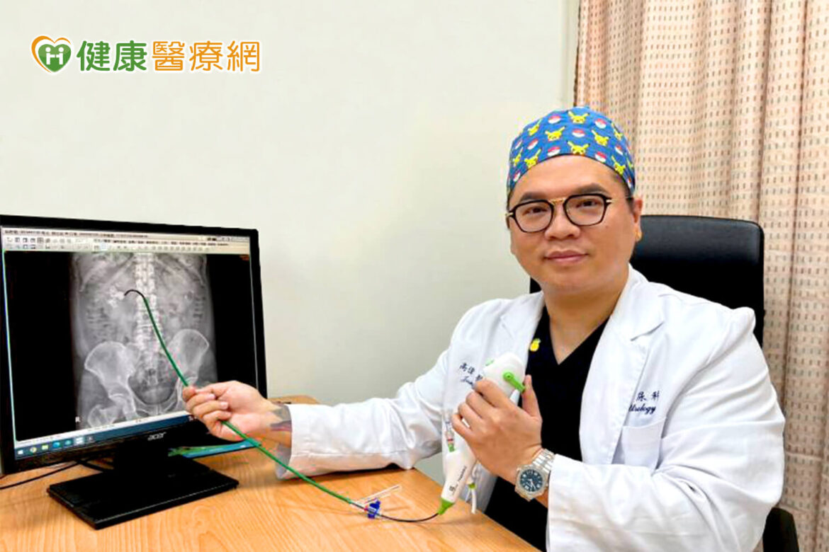 高偉棠醫師使用軟式輸尿管鏡內視鏡手術(Mini RIRS)